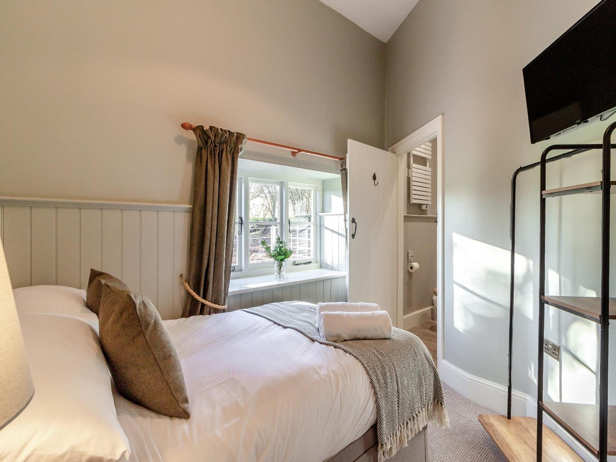 The Lodge Wonastow Eksteriør billede