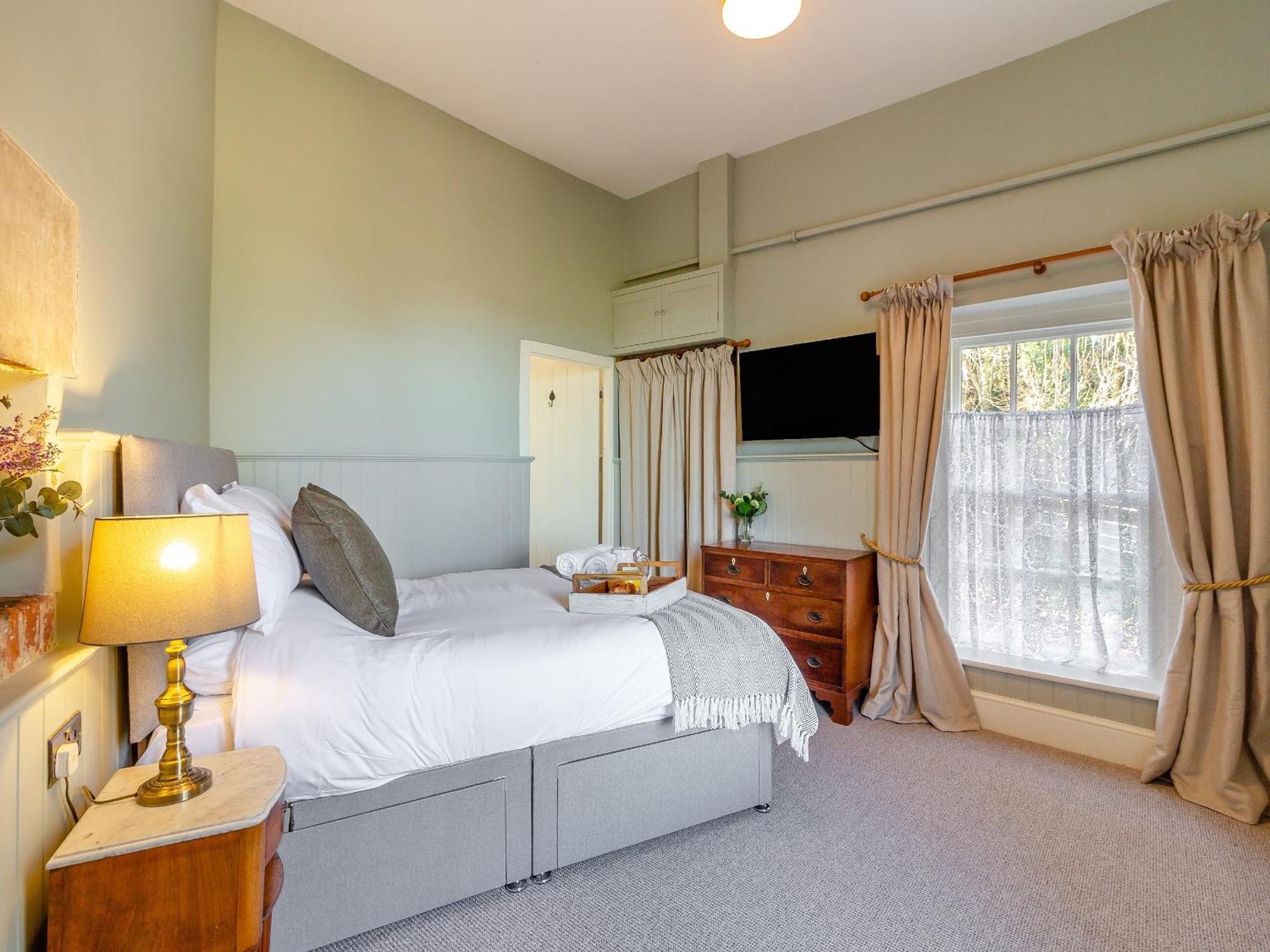 The Lodge Wonastow Eksteriør billede