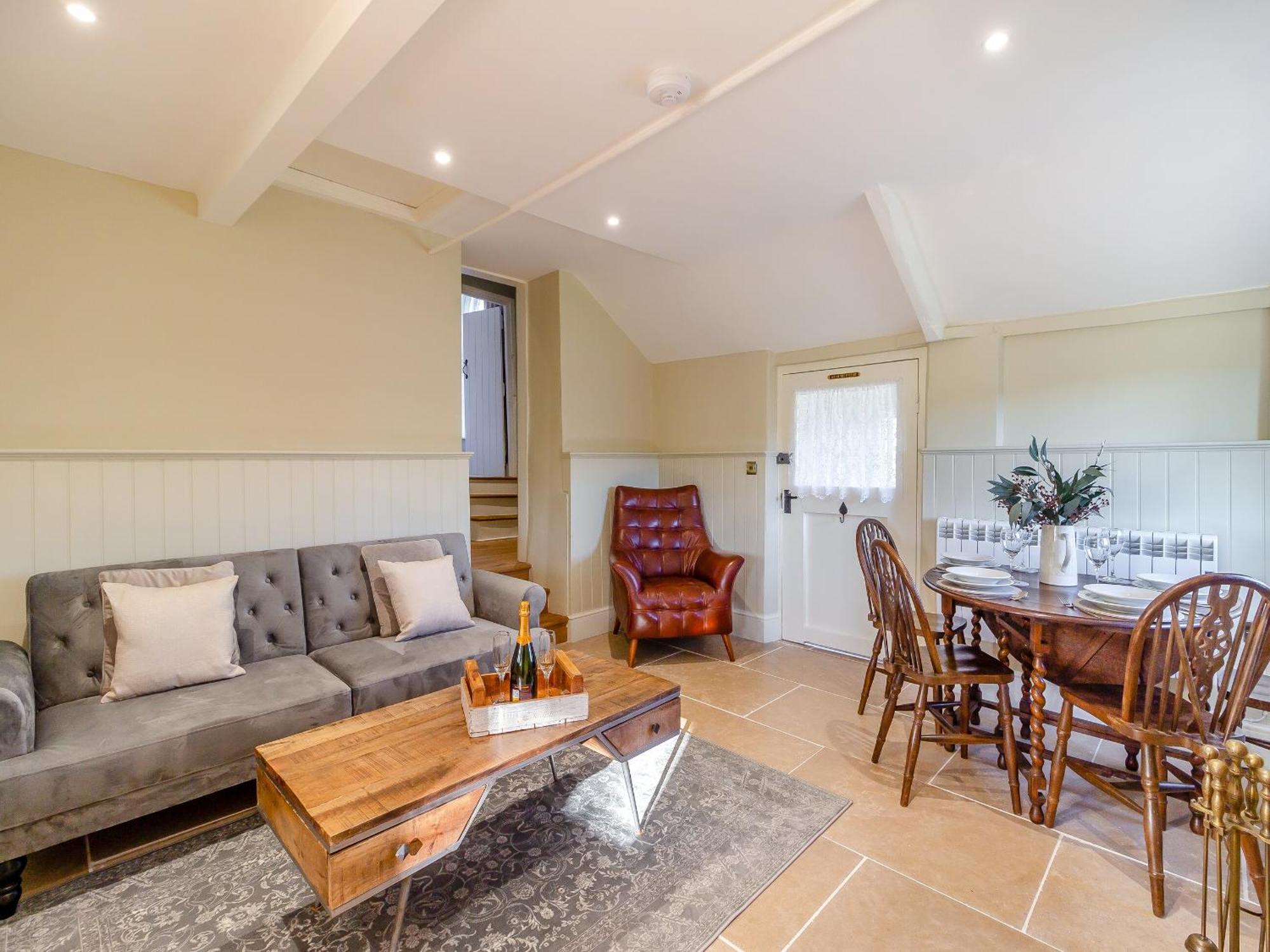 The Lodge Wonastow Eksteriør billede